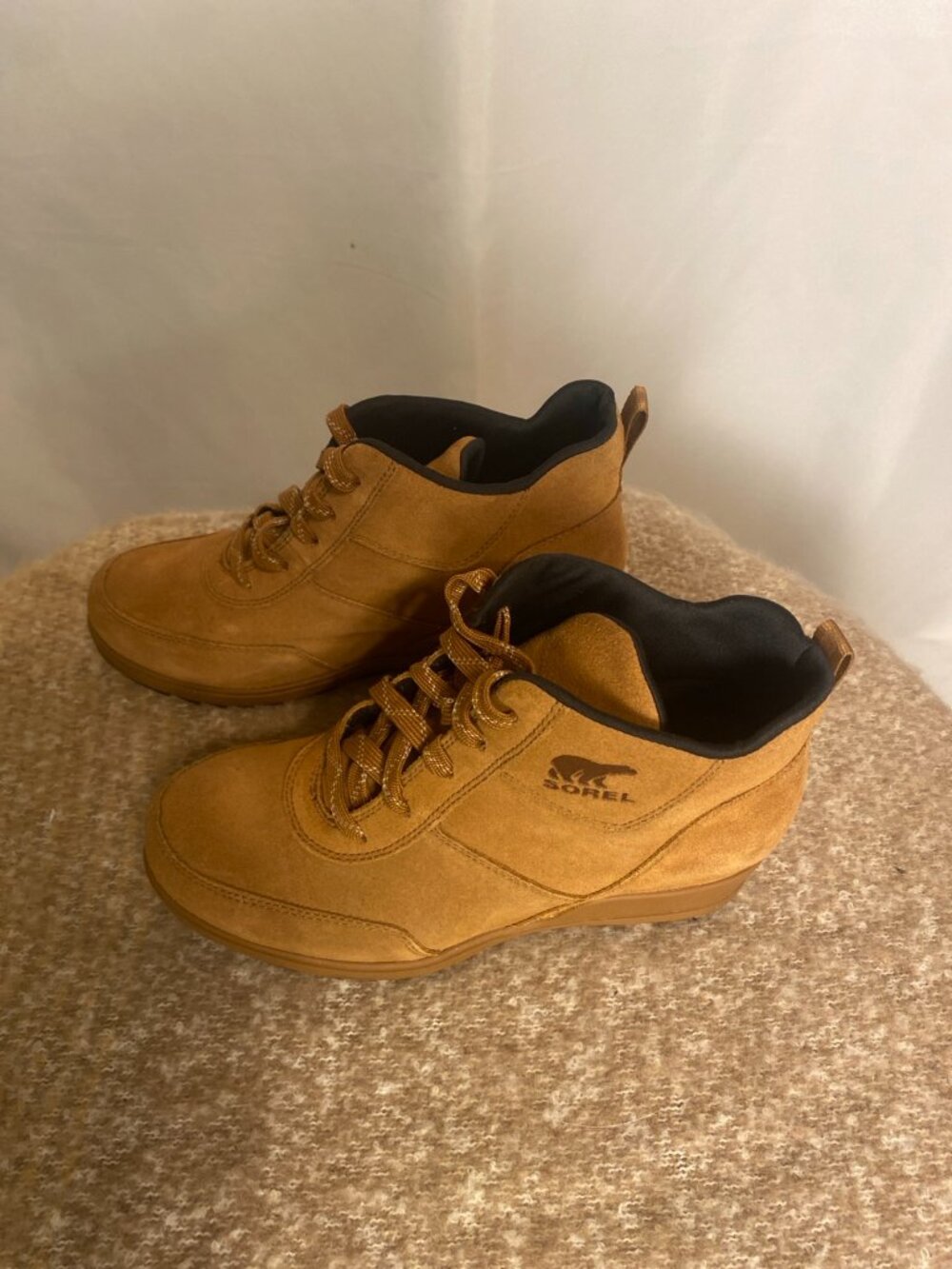 Sorel Tan Suede Ankle Boots Size 8 NWOB - Picture 4 of 9